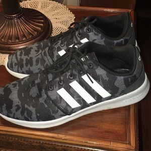 Adidas cloudfoam running shoe